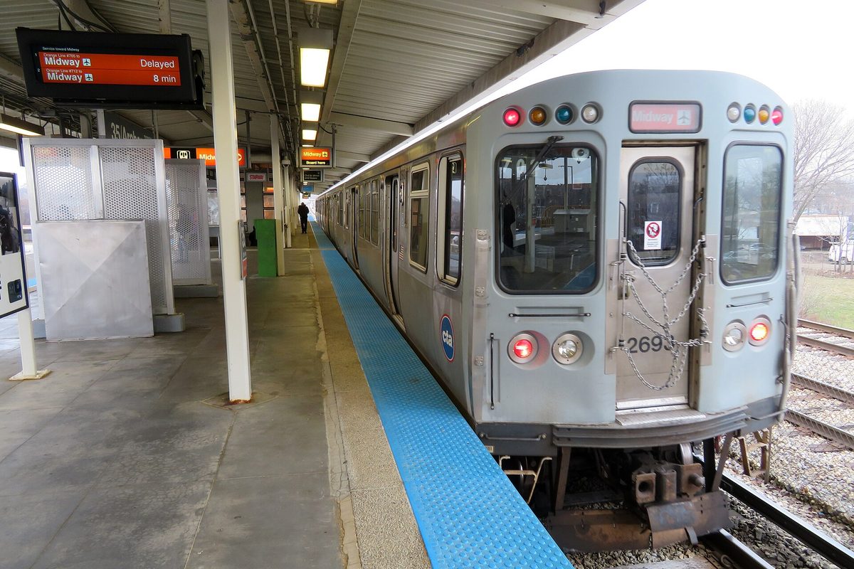 A Midway-bound train leaving the 35th/Archer station in Chicago in December 2018